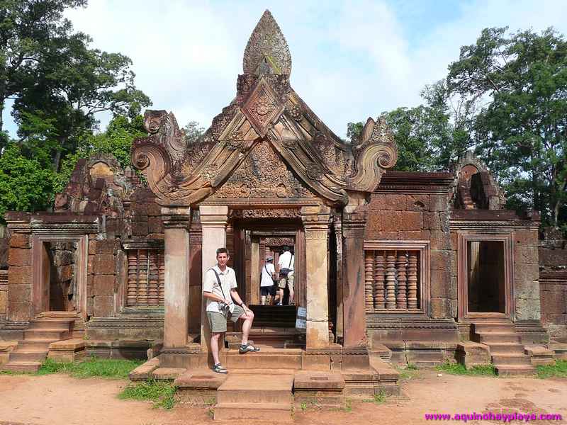 2007_07_15-CAMBOYA_045-ANGKOR_BanteaySrey.jpg