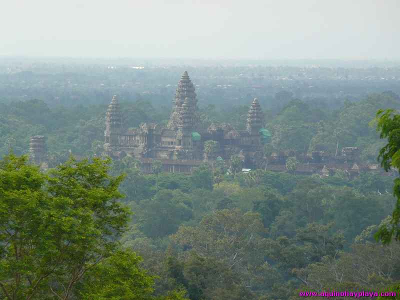 2007_07_15-CAMBOYA_118-ANGKOR_AngkorWat.jpg