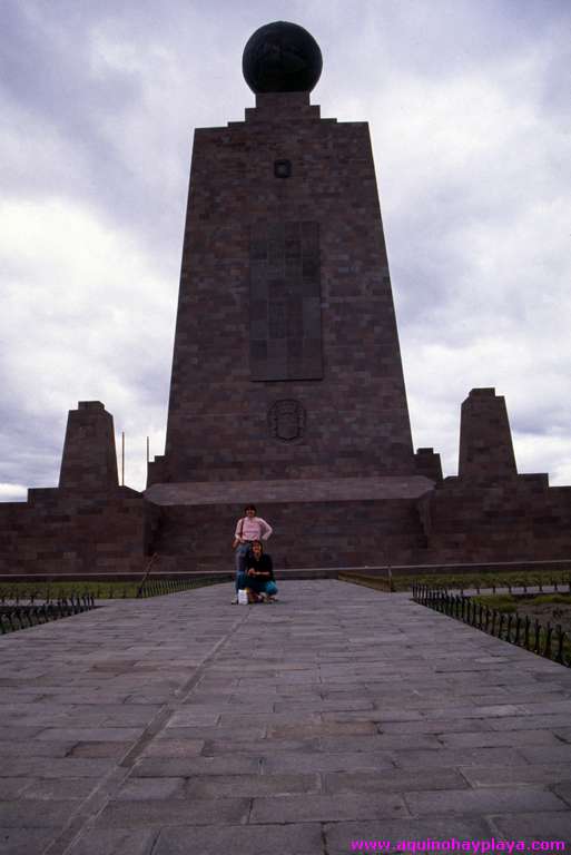 1990_07_ECUADOR_013-mitaddelmundo.jpg