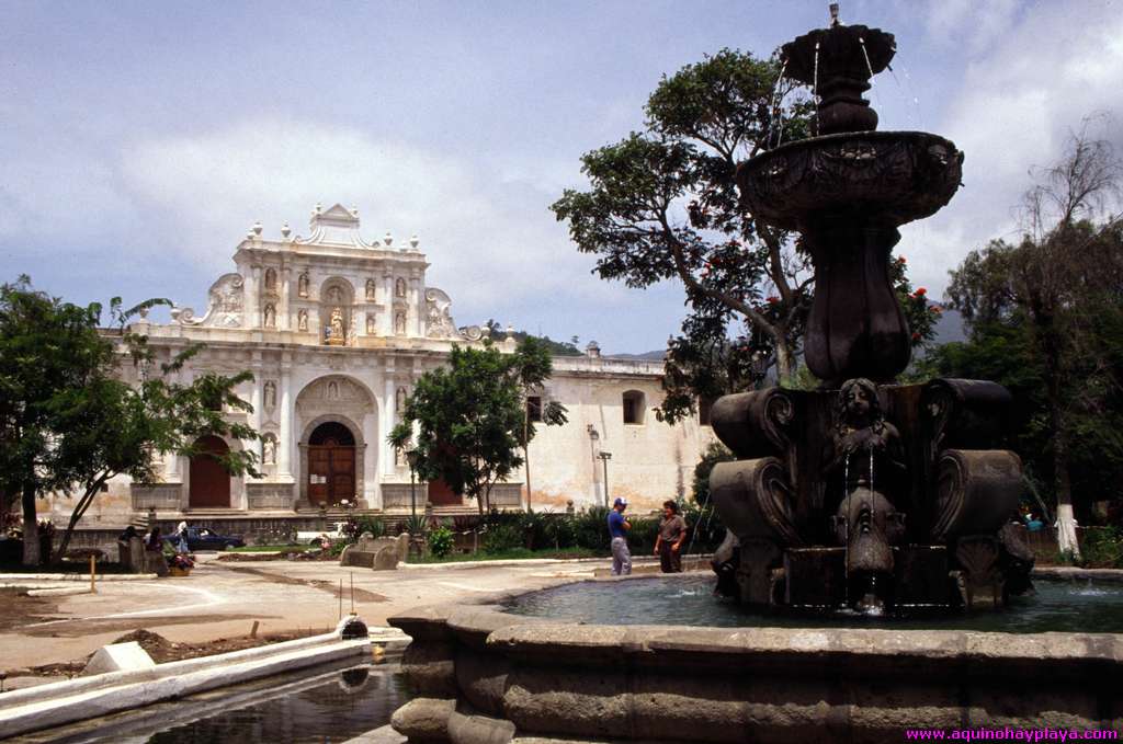 1992.07.01_033_GUATEMALA-Antigua.jpg