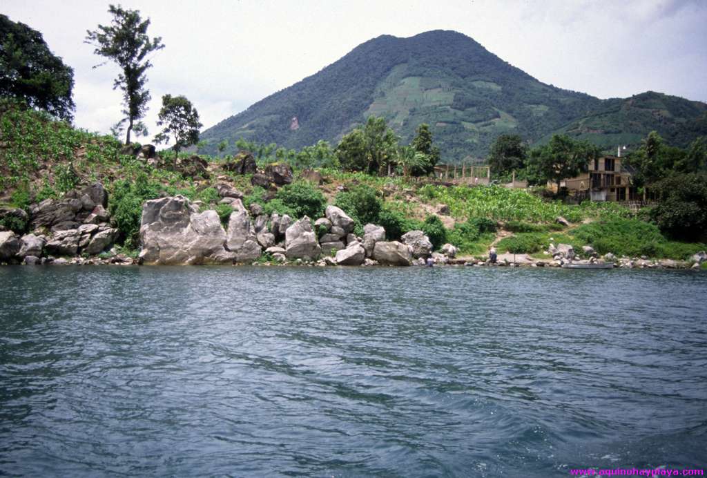 1992.07.01_048_GUATEMALA-Atitlan-SPedro.jpg