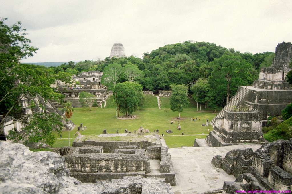 1992.07.01_070_GUATEMALA-Tikal.jpg