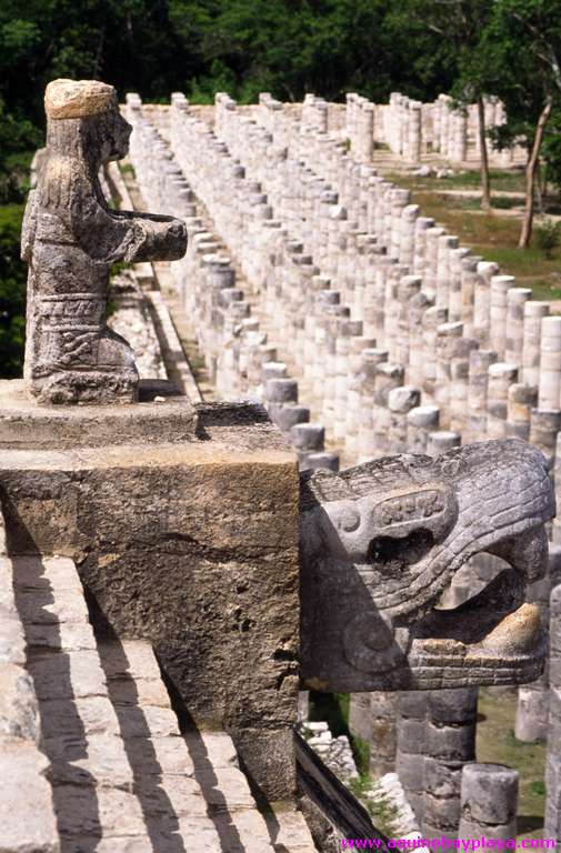 1992.07.01_005-MEXICO-ChichenItza.jpg