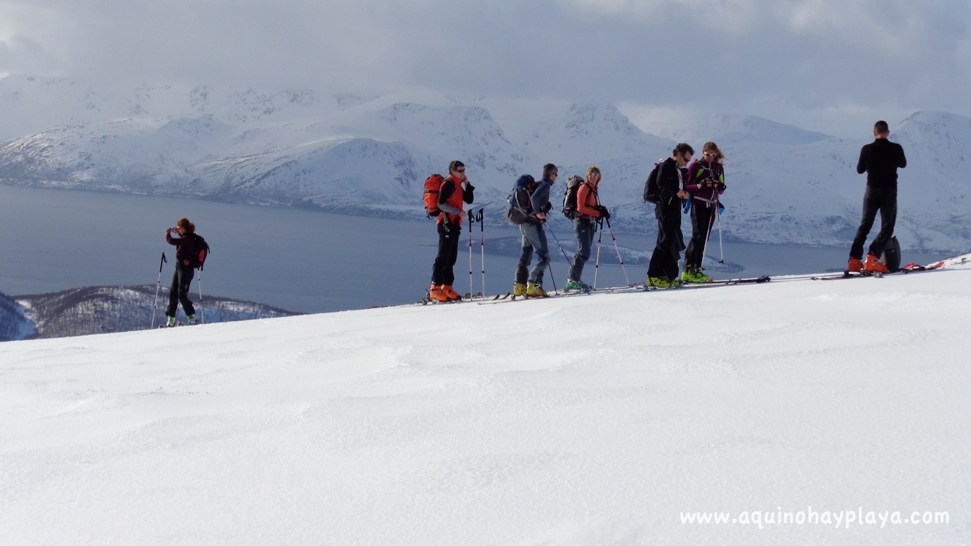 2014_04_20-037-AlpeLyngen-Ullstinden.JPG