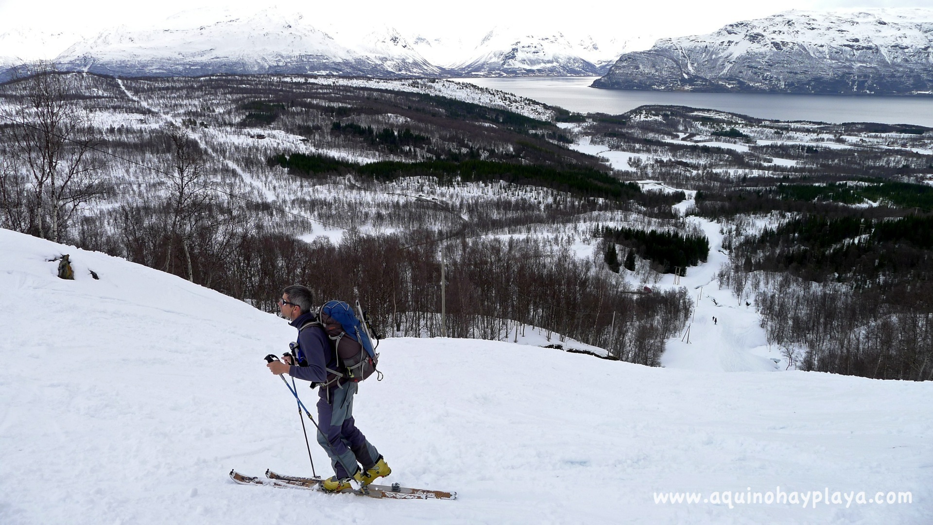 2014_04_21-055-AlpeLyngen-Fastdalstinden.JPG