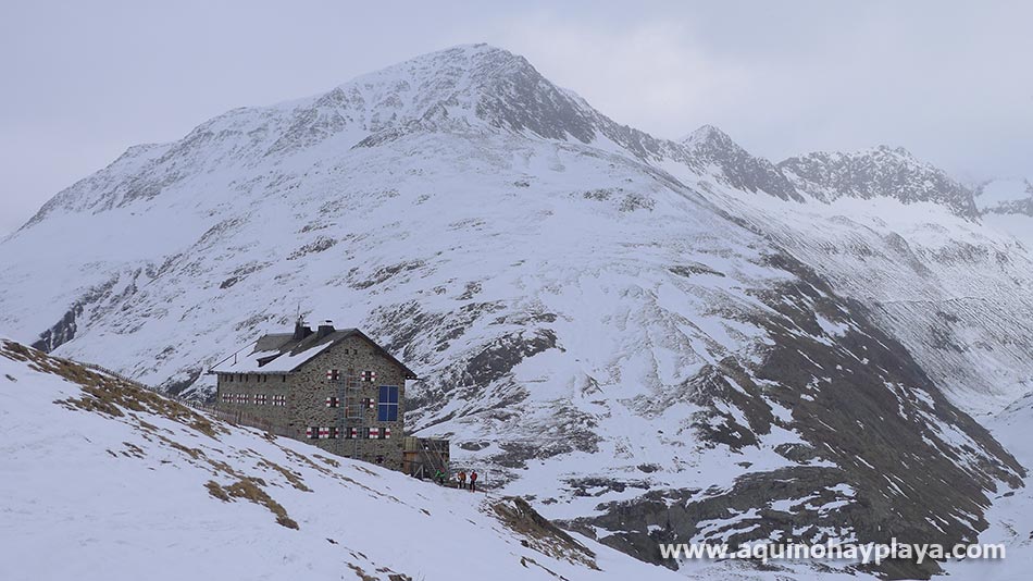2012_04_09-029-TraveOtzal_dia2-MartinBuschHutte.jpg